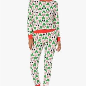 Mickey Mouse holiday pajamas size Large